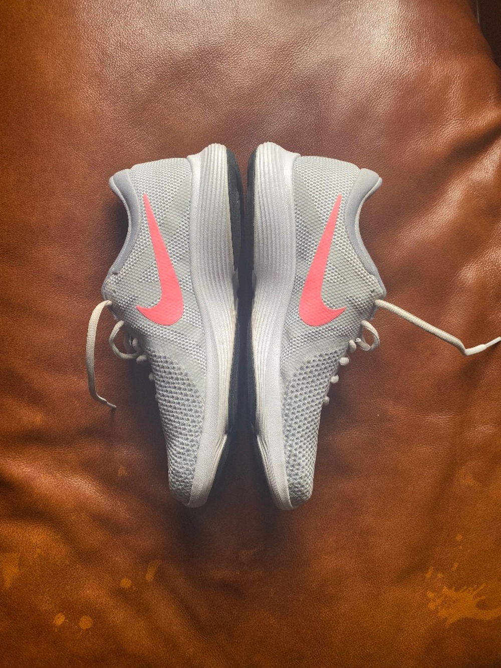 Nike women’s running size 9.5